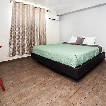 Adhoc Express Hotel Monterrey Ngoại thất bức ảnh