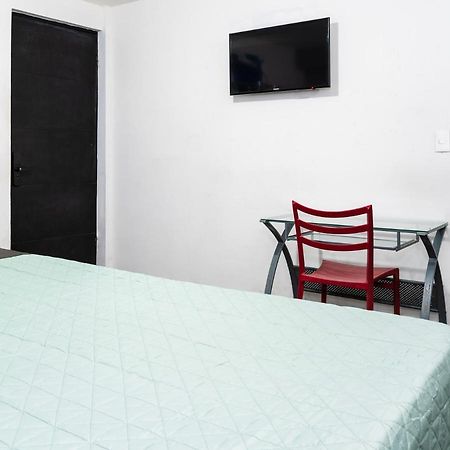Adhoc Express Hotel Monterrey Ngoại thất bức ảnh