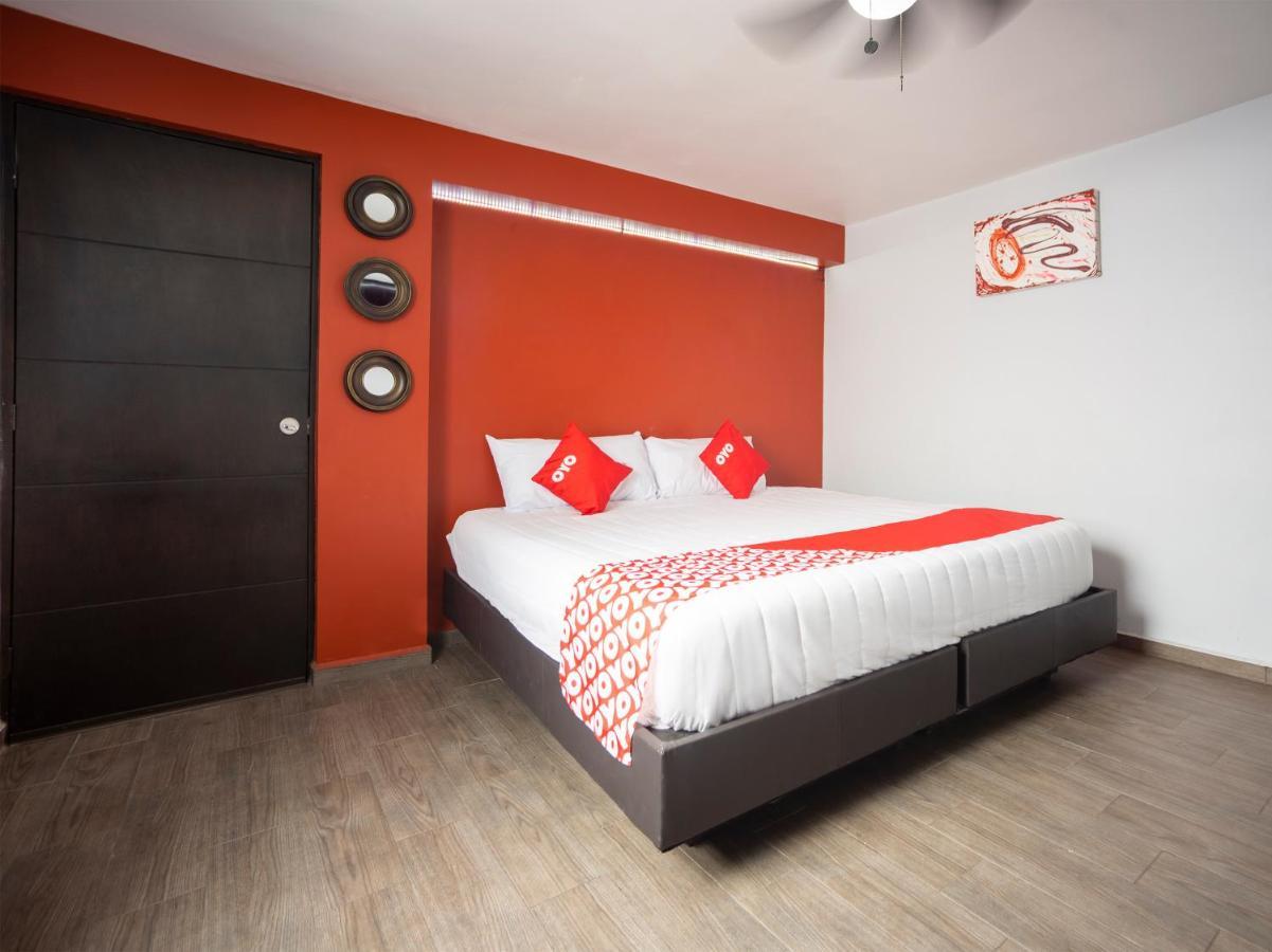 Adhoc Express Hotel Monterrey Ngoại thất bức ảnh