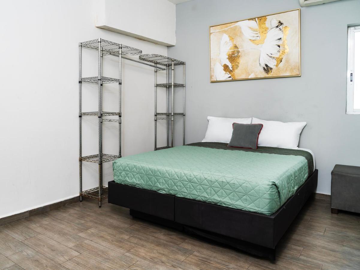 Adhoc Express Hotel Monterrey Ngoại thất bức ảnh
